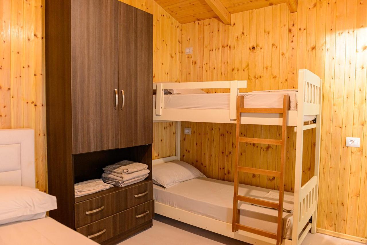 Ecuador Resort Zverneci Екстериор снимка