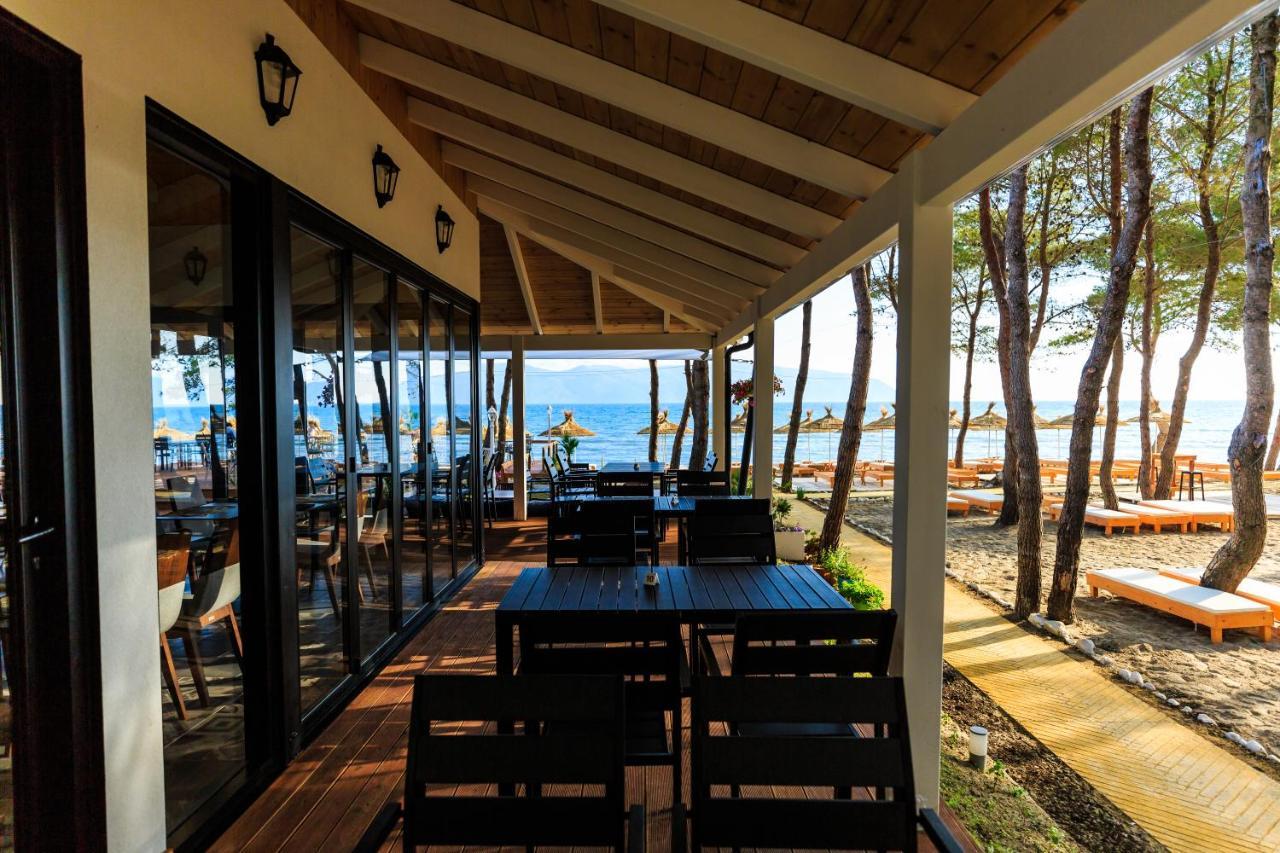 Ecuador Resort Zverneci Екстериор снимка