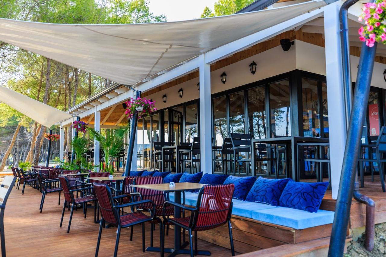 Ecuador Resort Zverneci Екстериор снимка